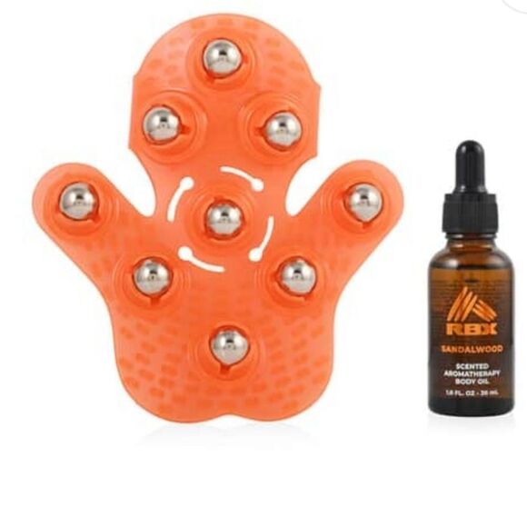 Massage Glove with Body Oil - Picture 6 of 11